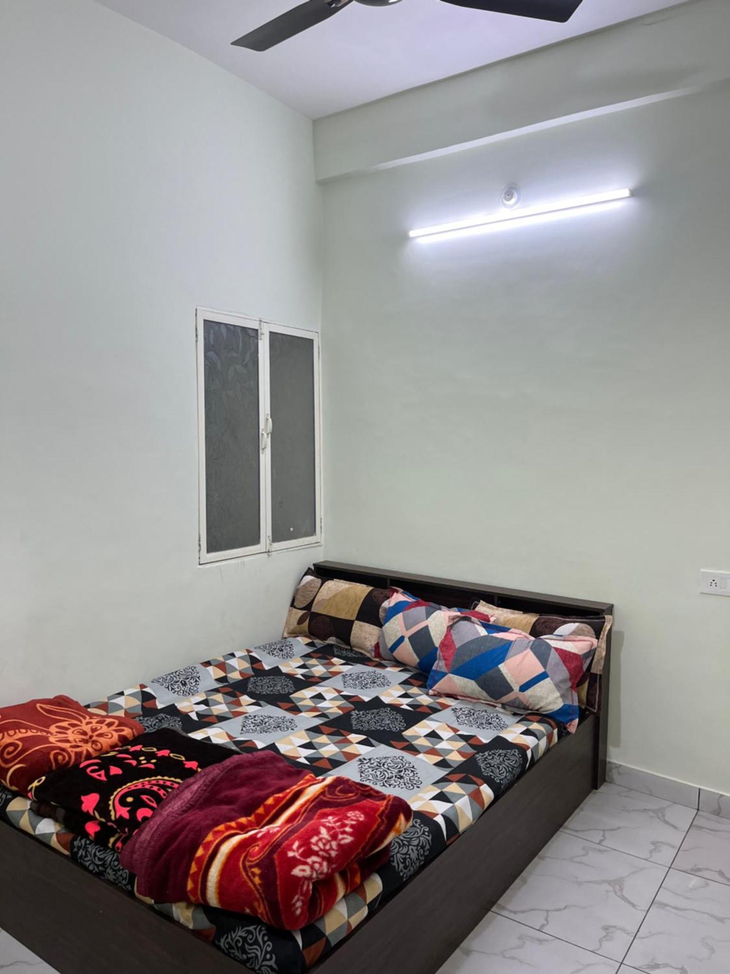 Yadav Guest House Ujjain Ngoại thất bức ảnh